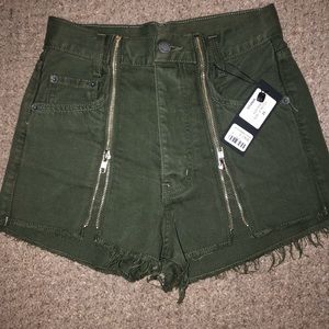 **NWT**carmar denim shorts LF store